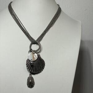 Chico's pendant necklace burnished silver tone with shell pendant chain link 16"